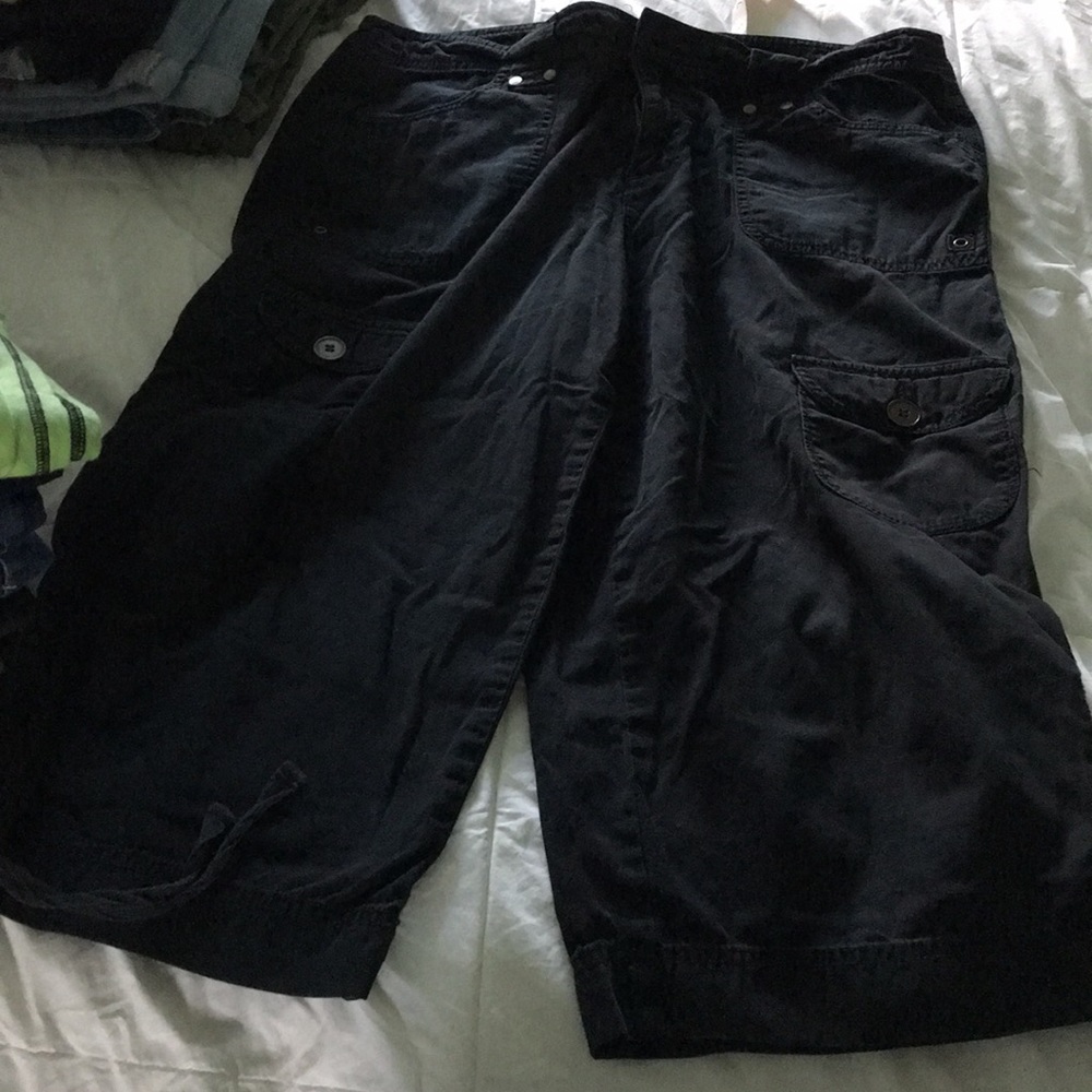 Khakis black cargo capris